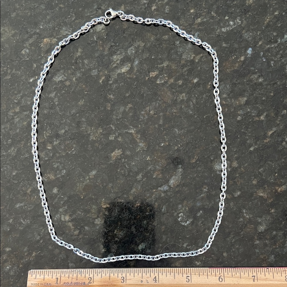 Michael Anthony 24” stainless chain.